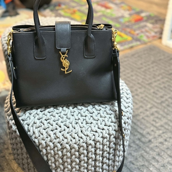 2 Way Handbag - Picture 2 of 4